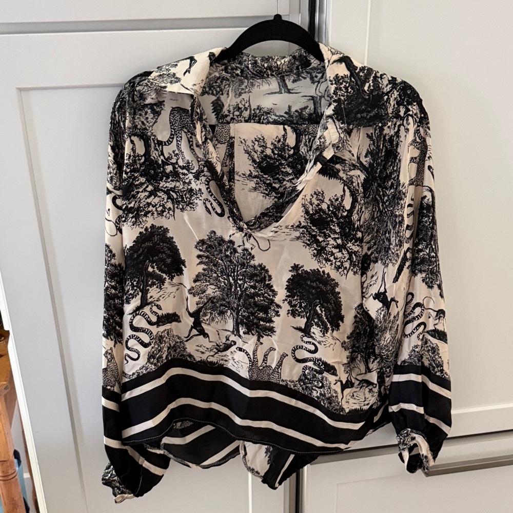 Elegant Black and White Women's Top